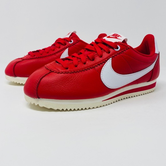 Nike Shoes - Nike Women’s Classic Cortez QS Stranger Things
